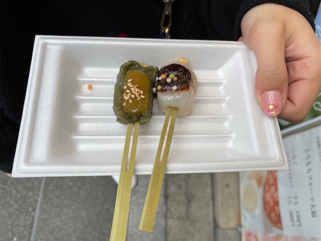 食べ歩き🍡