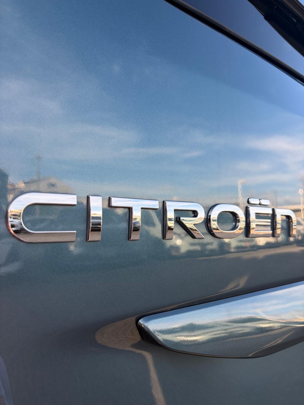 シトロエンってどこの国の車？
