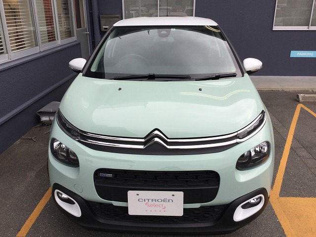 シトロエンC3Shineアーモンドグリーン認定中古車