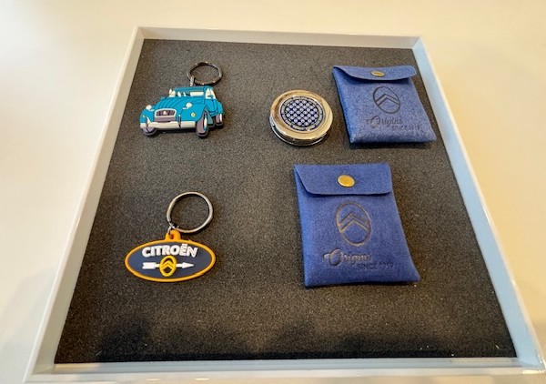 NEWグッズ💁‍♀️✨