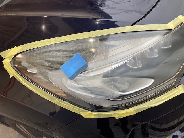 ヘッドライトの黄ばみ気になりませんか？