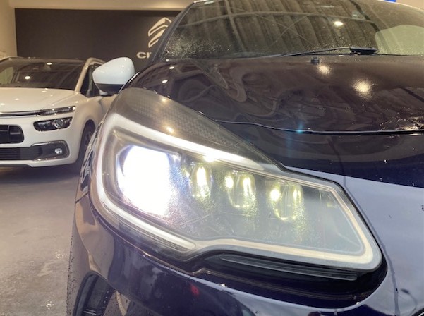 ヘッドライトの黄ばみ気になりませんか？