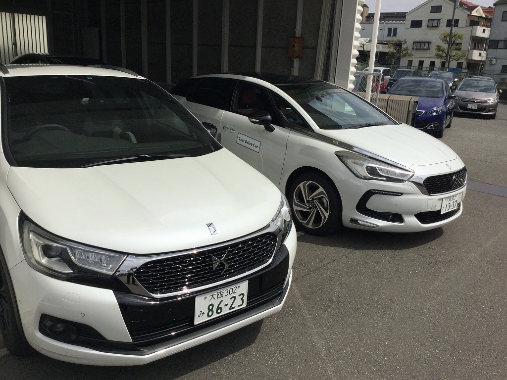 NEW　DS5　Chicも試乗車入庫しました！