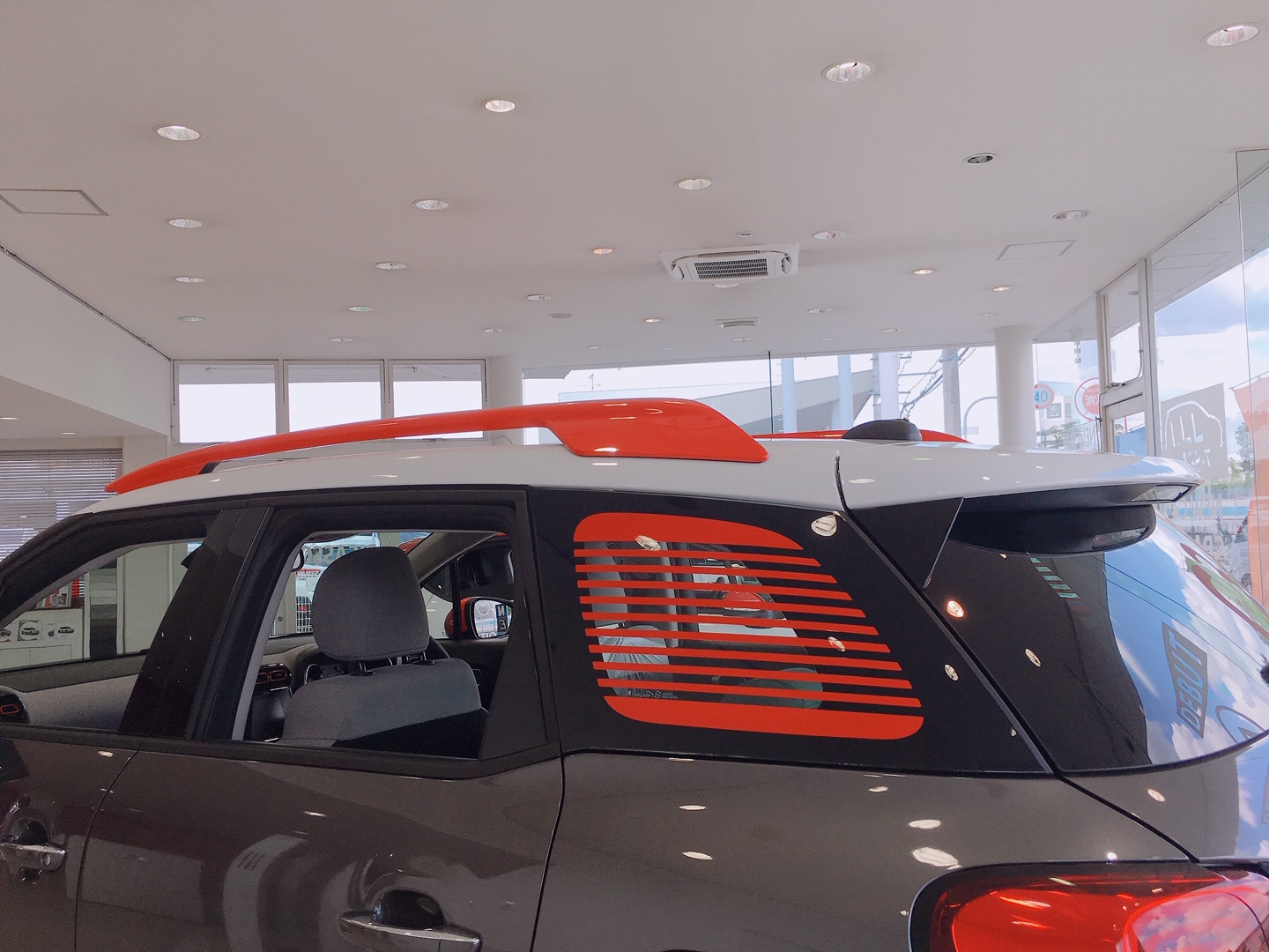 C3　AIRCROSS SUV　枚方に到着。