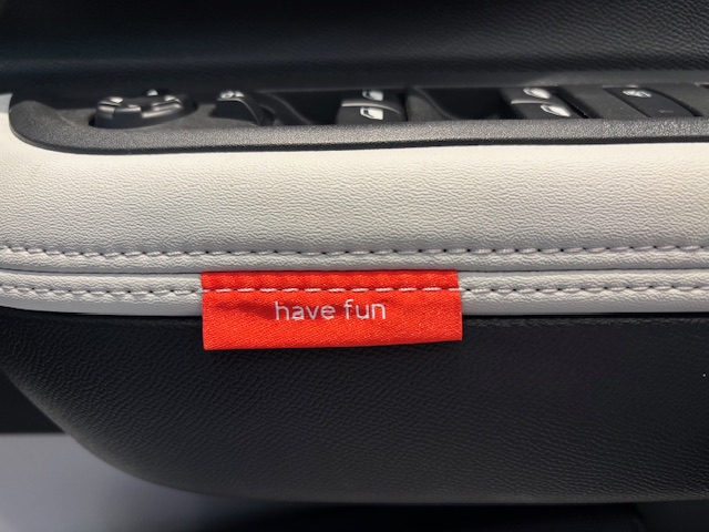 NEW C3 HYBRID 心ときめくインテリア