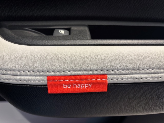 NEW C3 HYBRID 心ときめくインテリア